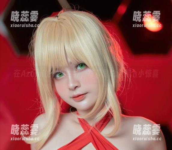 在Azami的黑兽世界，写真里总藏着个小惊喜