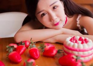 GIRLT果团网 – 不可思议的最新资源，莫雅琪的美腿慢慢迈向你的心田…还是要先给我个扑通？