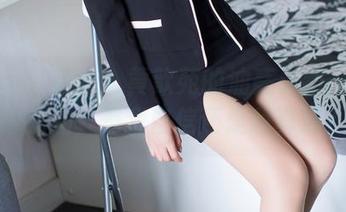 IMiss爱蜜社 – 黄歆苑的油亮更新：你觉得我油，是我自信还是我真油？