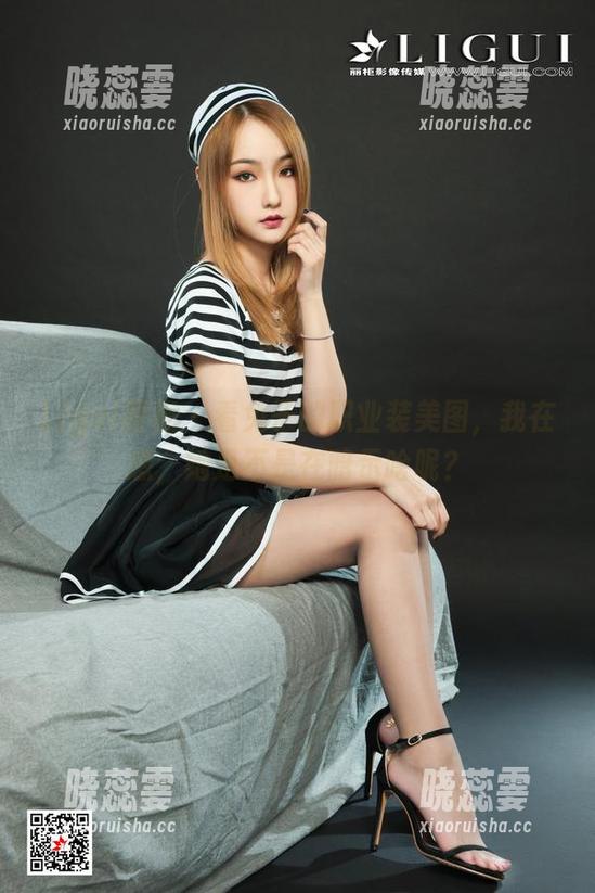 Ligui丽柜 - 看兔子的职业装美图，我在想，她是不是在暗示啥呢？
