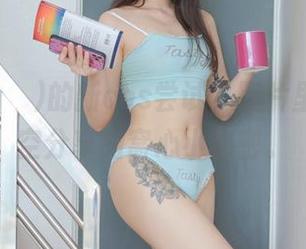 Sira(시라)的新cos尝试，图片里有我没空分享的窝心小秘密。