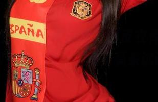 TGOD推女神 – 蛋蛋酱打破皮衣传统，图包里都有点“辣”，亮不亮来试试看！
