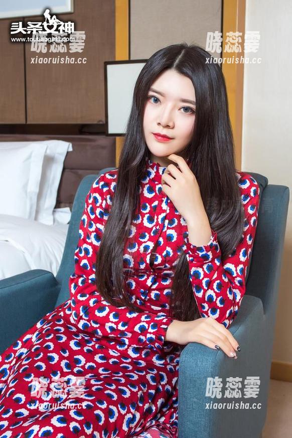 TouTiao头条女神 - 在户外，李由美的高清写真看得我眼睛都花了