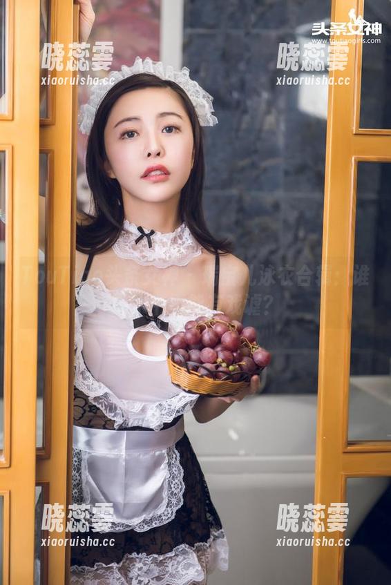 TouTiao头条女神 - 瑞宝儿泳衣合辑：谁说水中不能有戏谑？