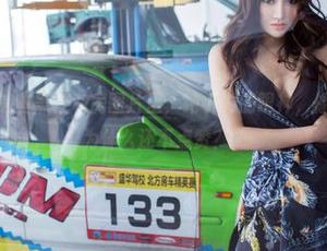 TuiGirl – 这些黑白私房图片里，纯小希的眼神，像是在说：“为什么还不点赞？”