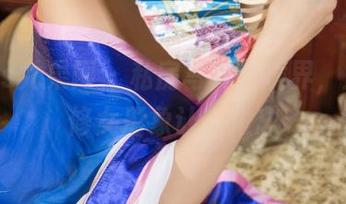 UGirls尤果网 – 私房写真新境界，王幼贞修女形象让人难忘