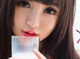 UGirls尤果网 – “新图集上线！蒋贝贝在路上的变脸秀”，真心觉得她的表情包都是旅途灵感！