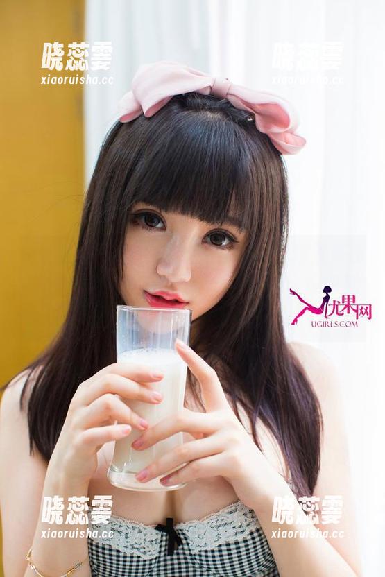 UGirls尤果网 - “新图集上线！蒋贝贝在路上的变脸秀”，真心觉得她的表情包都是旅途灵感！