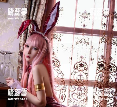 这个Vams子，私房校园图集里居然让人想起了那些尴尬的岁月。