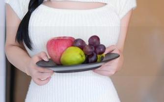 Xiuren秀人网 – Mina米娜学妹写真——图库里的灵动与自信！
