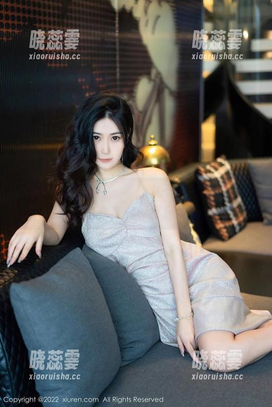 Xiuren秀人网 - 看！九千柒柒的居家，在线也化身高清解压良药。