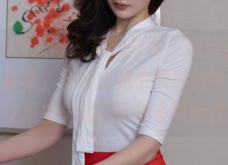 Xiuren秀人网 – 最新分享，冷月yuer的红裙写真集，觉得它是个深邃的宇宙，让我在裙摆里找到了很多可能性。