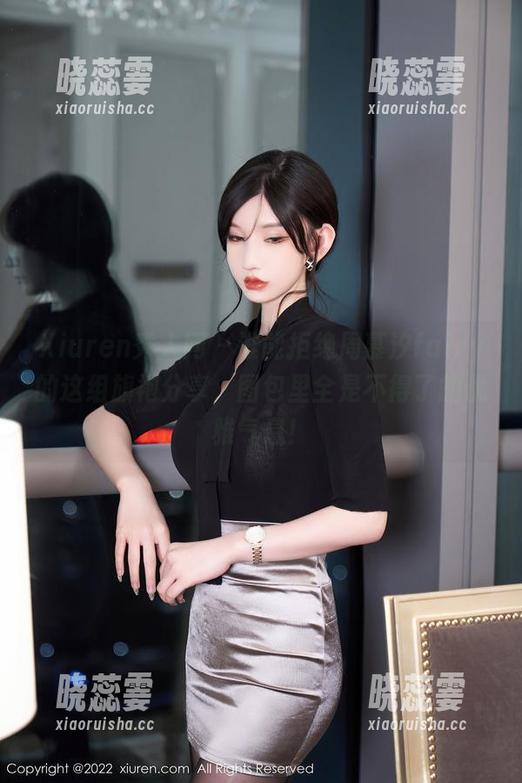 Xiuren秀人网 - 谁能拒绝周慕汐fairy的这组旗袍分享，图包里全是不得了的优雅气息！