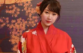 Xiuren秀人网 – 制服与明日花桃桃，难以抗拒的组合，资源也是成双成对的！