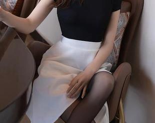 Xiuren秀人网 – 图片描述：李雅柔182CM化身花嫁，谁能拒绝这个？
