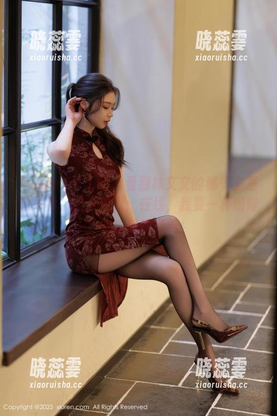 Xiuren秀人网-林文文 Xiuren秀人网 - 看到林文文的秘书主题白衬衫,我只想说:在线,我要一杯咖啡,快递帮忙送到!