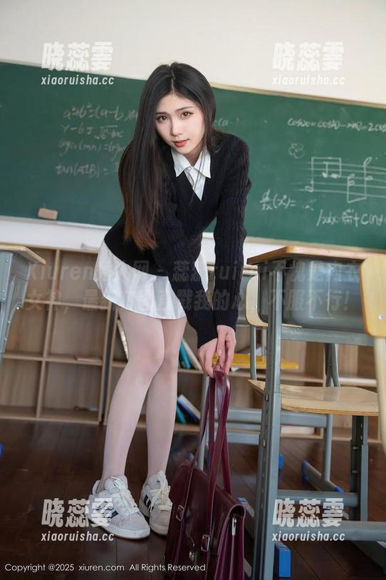 Xiuren秀人网 - 蕊蕊ruirui不愧是内衣女神，最新套图直戳我的心，不服不行！