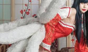 各种姿态的Yuna(윤아)–不花钱就能享受的SAINTPhotolife合集