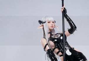 学姐izumi泉桃子，私房里藏的美图本该只属于我一个人
