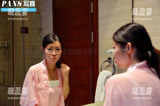 pans - 老实说，安安的黑白写真集值得你分享一下