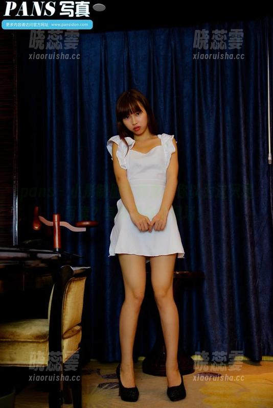 pans - 小彤制服写真集：你以为这只是写真？其实是段子现场！