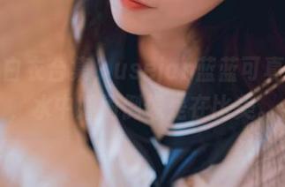 有这个白衣合集，usejan蓝蓝可真有一套，水中嬉闹倒像是在比美。
