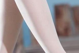 丽柜 – 修女日常，私拍不一：小熊不让你失望！
