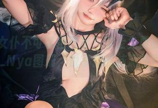 谁说女仆不可以很时髦？拿上免费的伊喵君_Nya图册，悦享你的脑洞旅程！