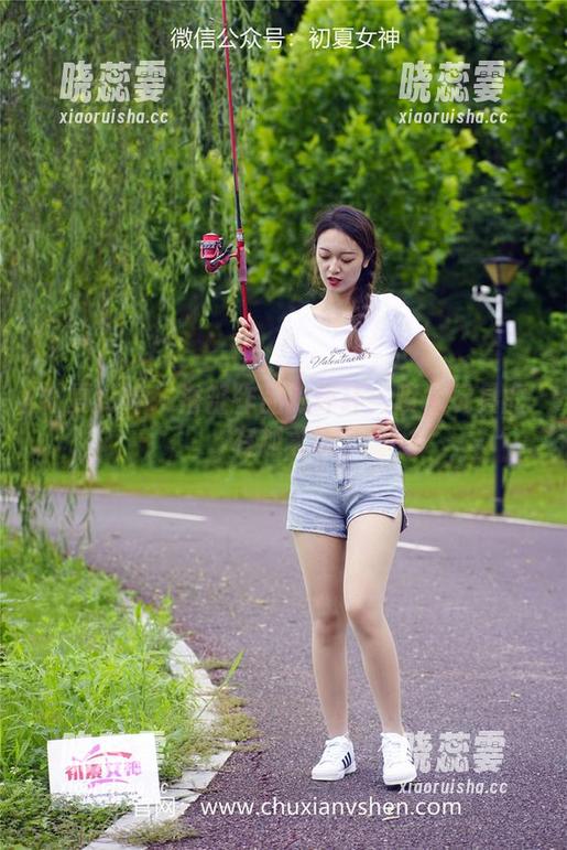 初夏女神 - 浴缸作品的环环：喷水玩具的有趣关联
