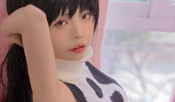 可可老师的豹纹原图，带着一点点的野性，真让人难以忘怀。