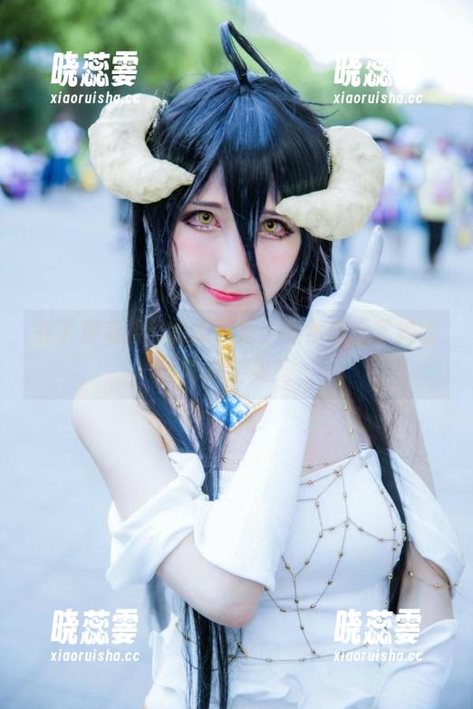在下萝莉控ii的换装秀，竟然成全了她的写真全集？