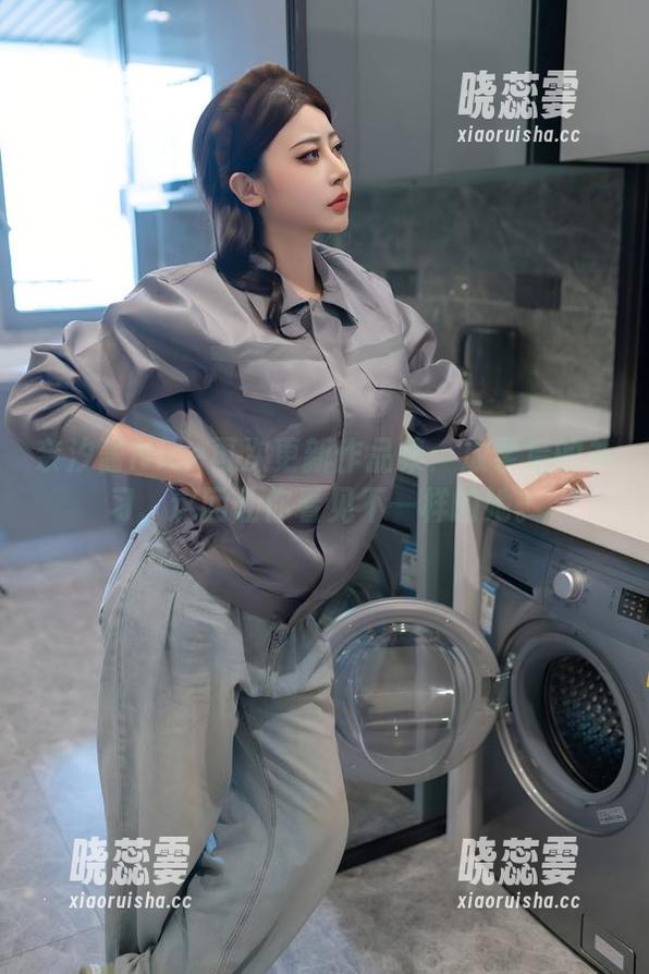 奈汐酱Nice再次更新作品集：放学后的补习，这回让你看见不一样的她。