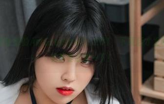 无奈！面对宋哈娜的ArtGraviaVOL.201，下载后才发现，连我的手机都要欣赏一下！