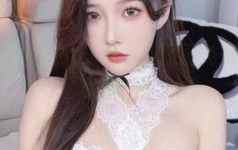小小奶瓶儿的女王风范，原图免费大放送，快来get！