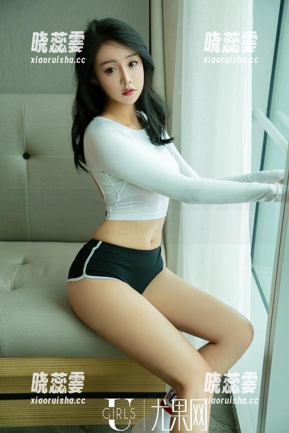 尤果网 - 倪叶腾最新浴缸里的水温调查，适合下水吗？