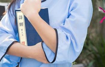 尤果网 – 让你流口水的美足–黛熙儿的最新套图更新，期待感满满！