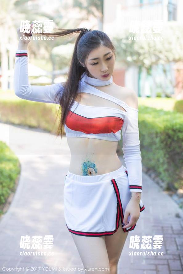 尤蜜荟 - 内衣写真里的娇喘JC：走出衣柜，只为美图！
