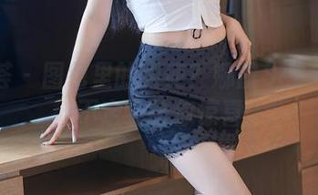 尤蜜荟 – 图包里的天使？娜露Selena说不定会给你惊喜