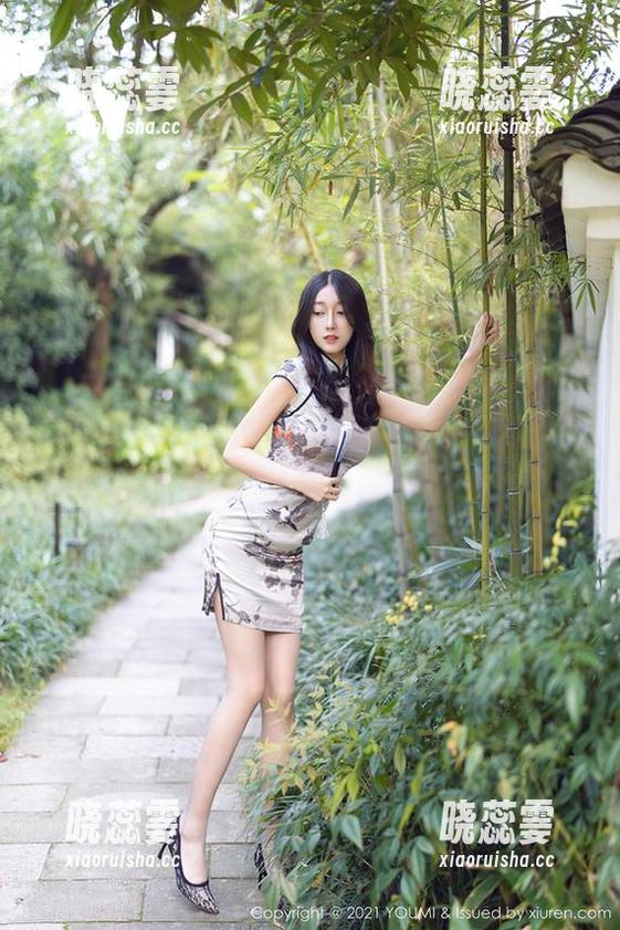 尤蜜荟 - 水手服的高清写真，娜露Selena到底有多少张让人想偷偷截图的好看？