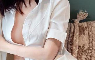 想从年年Nnian这里娘娘腔个私拍女友图包，但又怕图炸了！