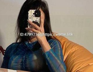 微密圈 – 徐绾绾yyyy的美脚资源集：把你的视线完全吸引过来，就像小猫盯着线团一样！
