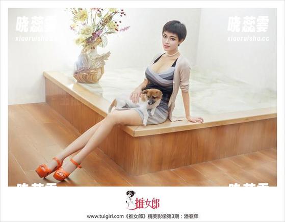 推女郎 - 王依萌，白的不能再白！原图下载狂欢，快来加入这个白色派对。