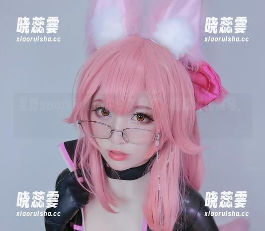 星野saori和她的牛仔裤写真，资源堪比黑马，嘿嘿。