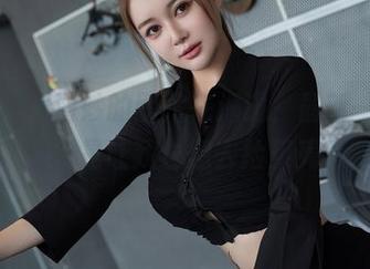 星颜社 – 清妙的图片在海边，最新一组，难道是让我也想去捡贝壳？