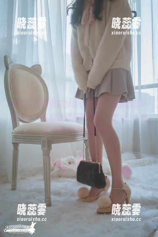 难以抗拒的木花琳琳是勇者，私房作品中的少女气息都快把我笼罩了，你说这不是瑜伽的功力是什么？