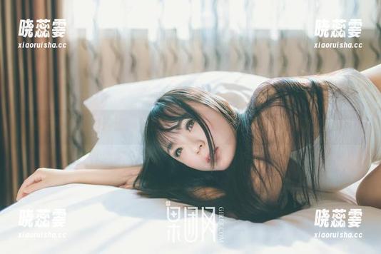 果团网 - 图集速递：看张小喵如何驾驭这个牛仔裤流行出道！