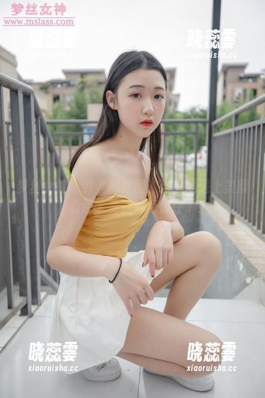 梦丝女神 - 乔儿的原图：当主播遇上美颜，画面太美我有点愣住了！