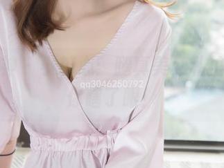 梦丝女神 – 小糖心：腿真美，私拍图包让你瞎了眼！