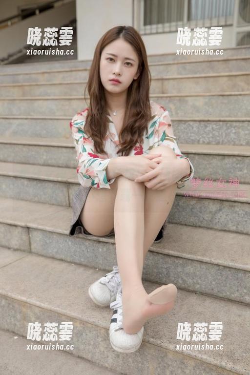 梦丝女神 - 玥玥的长裙控，原图清新又迷人，谁不想下载一张趁热乎！