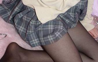 森萝财团 – 认真看了Aika最新的80D白丝体操服，图片里各种优雅，真有说不出的味道。